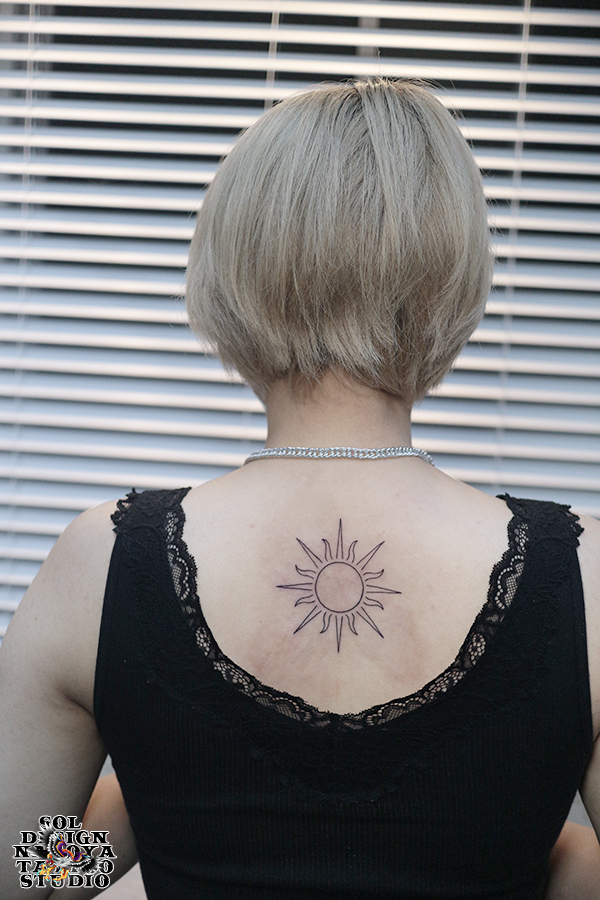 名古屋　タトゥー　女性